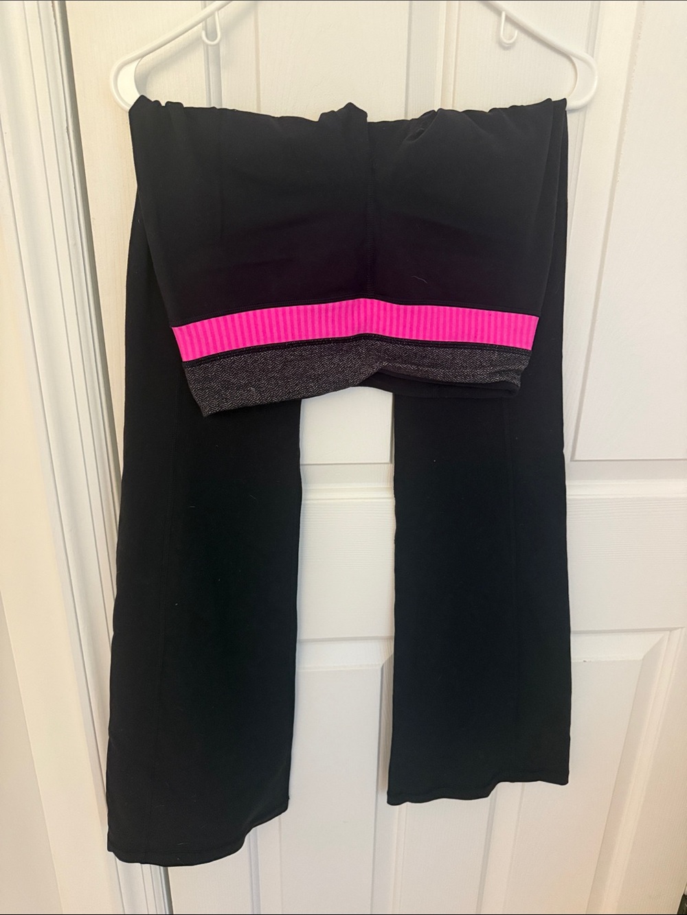 lululemon athletica Black Leggings with Pink Waistband